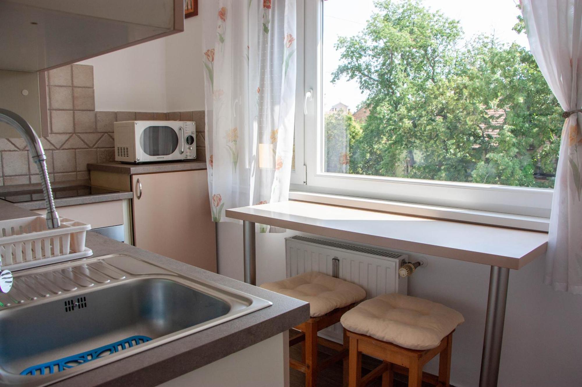 Aquarius Apartman Сегед Экстерьер фото