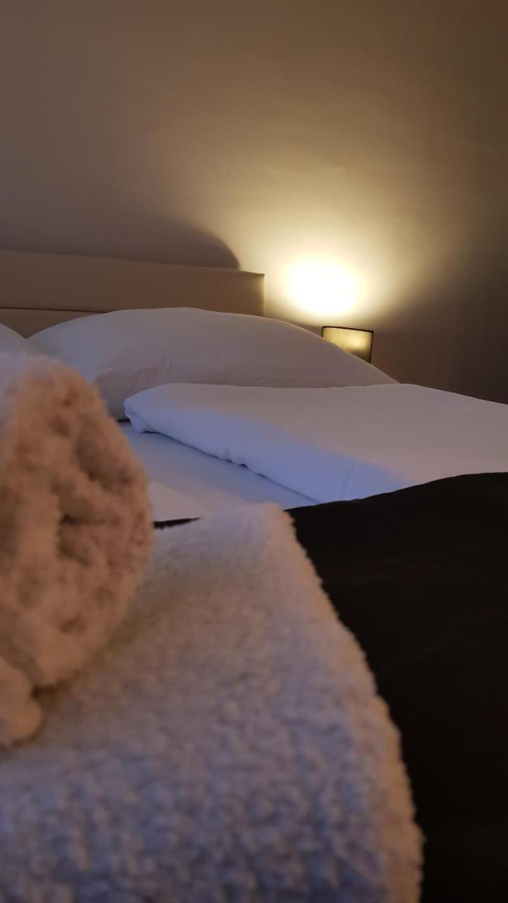 Aquarius Apartman Сегед Экстерьер фото